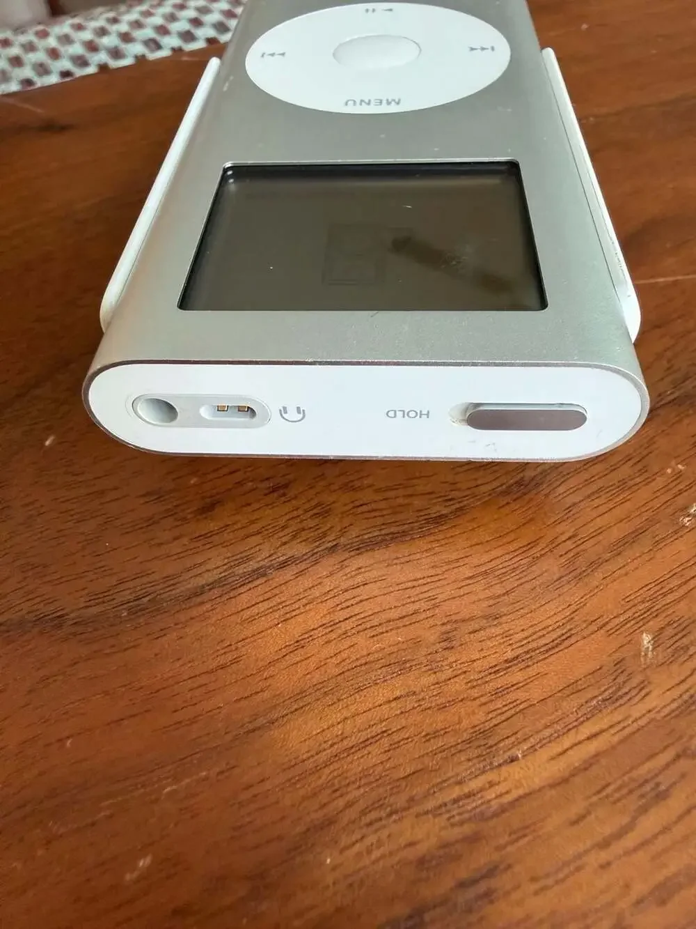 iPod Mini (1st Gen)4GB Silver with Belt Clip Model A1051 4GB. Support Message.